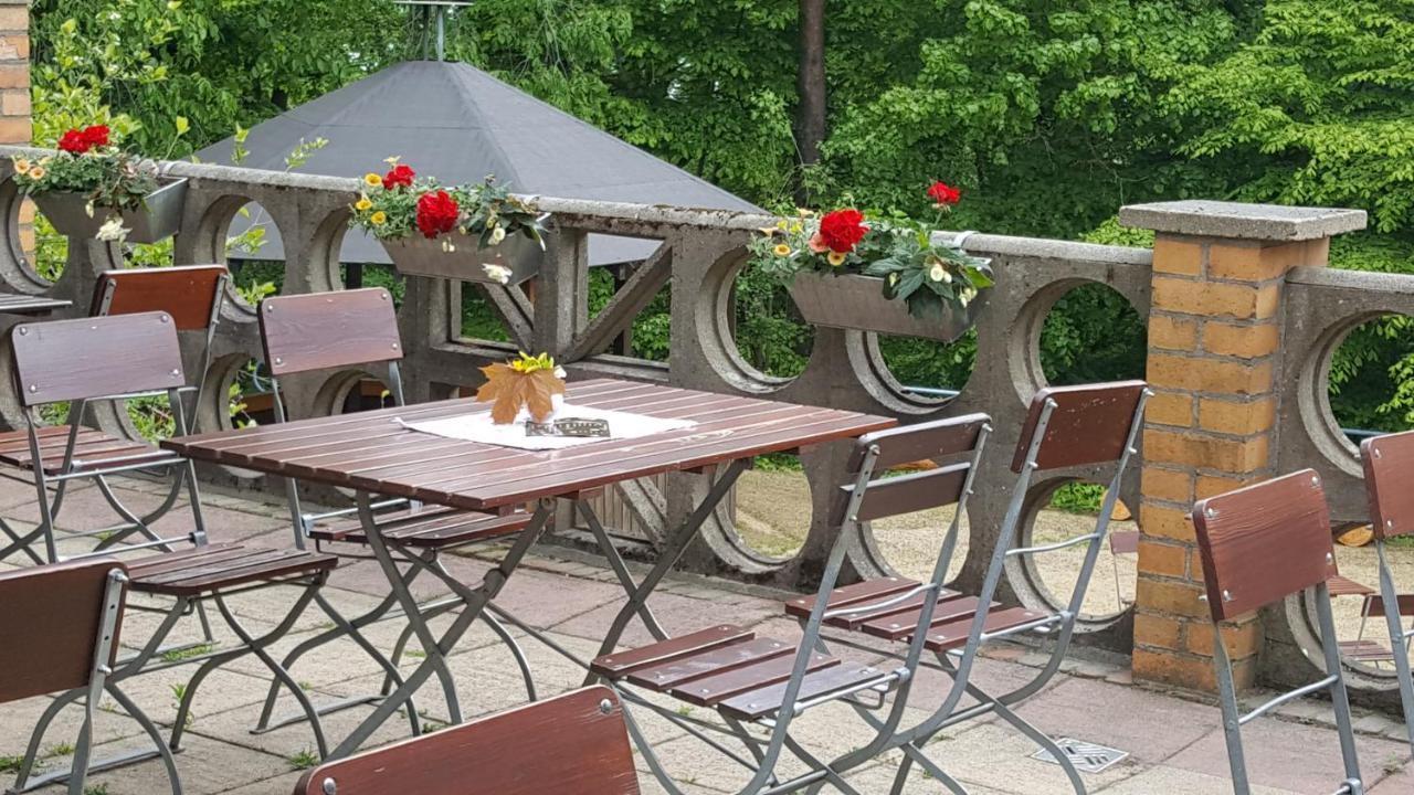 Hotel Kreuzbergbaude beim Berzdorfer See Markersdorf Exterior foto